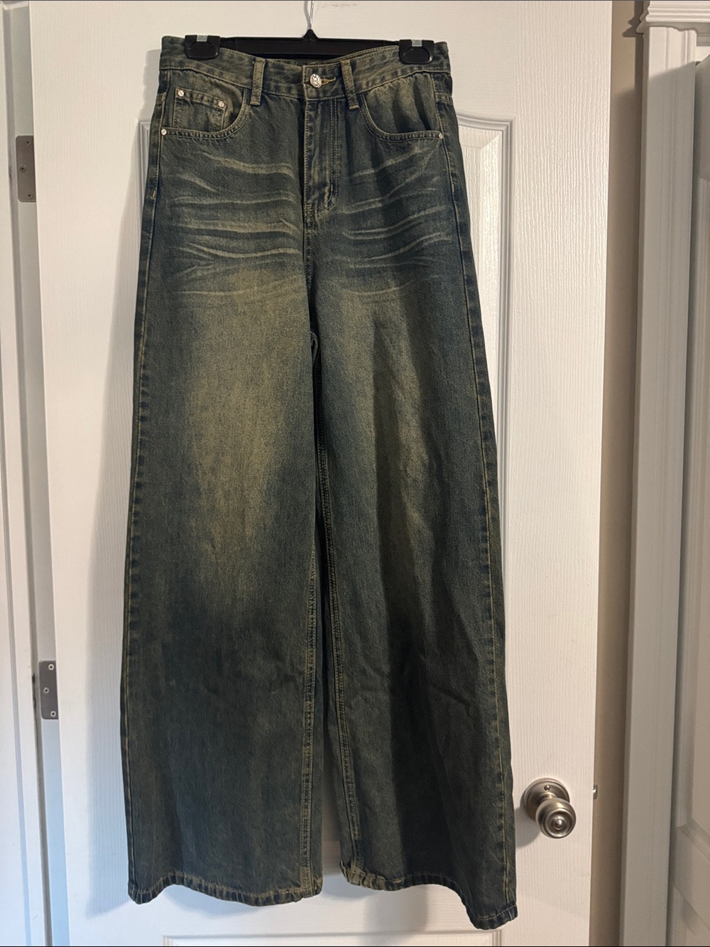 Wide-Leg Washed Men's Jeans